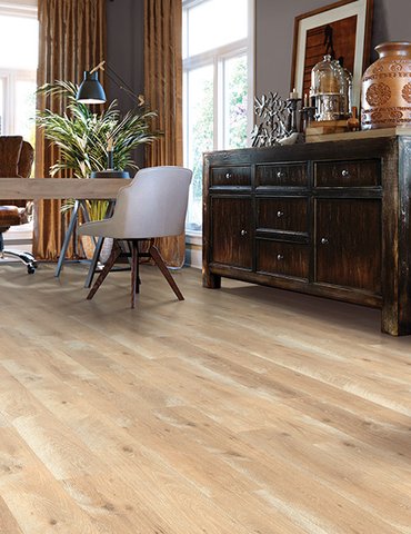 Laminate floor accents in Wabasha, MN from Malmquist Home Furnishings