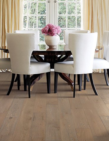 The Red Wing, MN area’s best hardwood flooring store is Malmquist Home Furnishings
